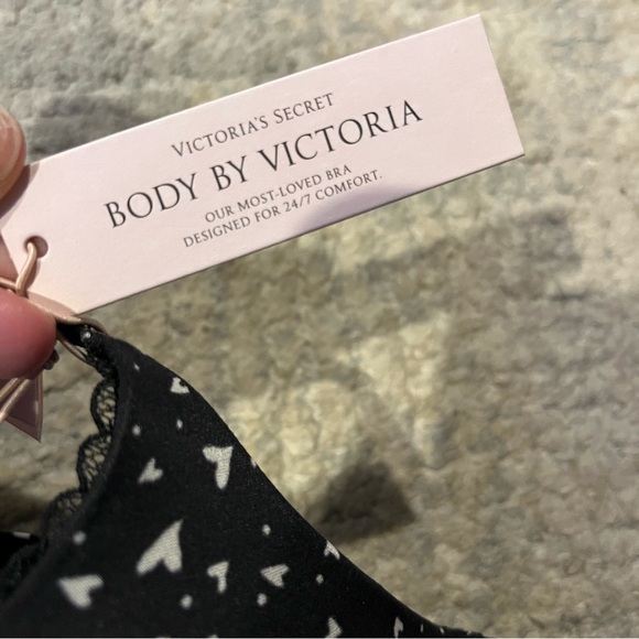 Victoria’s Secret Push-up Bra 36B - Picture 4 of 4